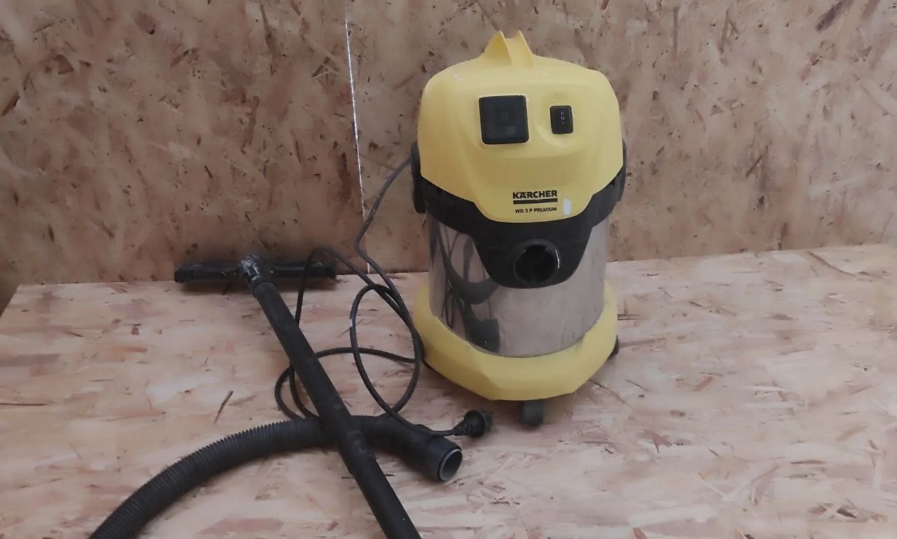 Пылесос строительный Karcher WD3
